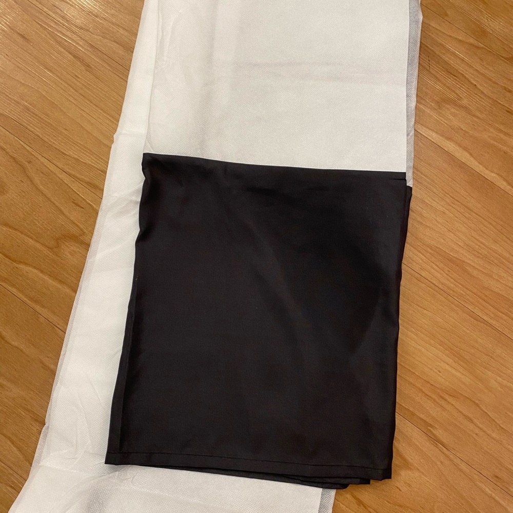 King size dust ruffle
